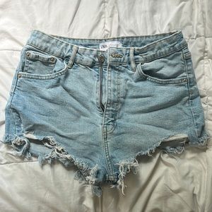 Zara Light Wash Jean Shorts